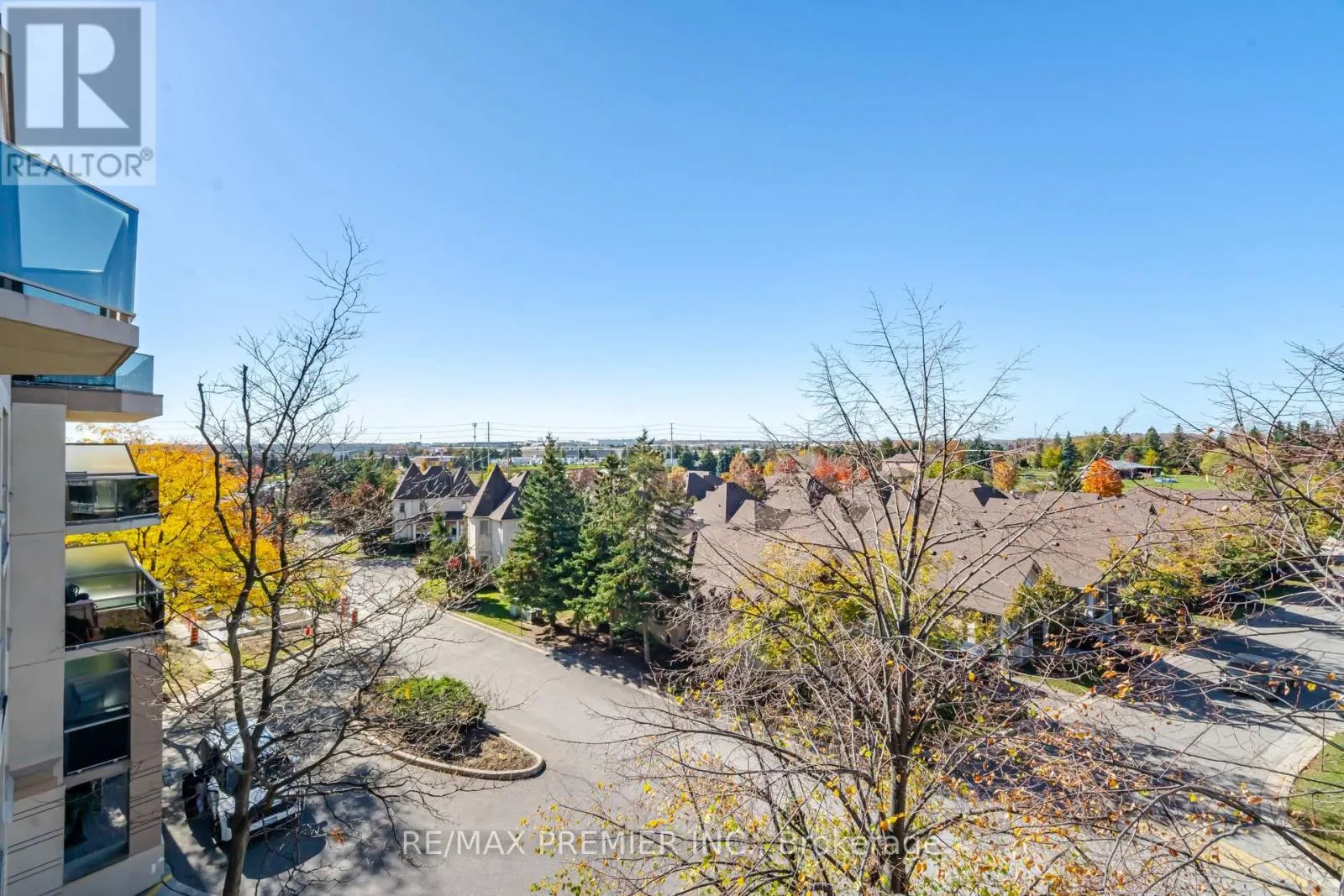 401 - 3 DAYSPRING CIRCLE