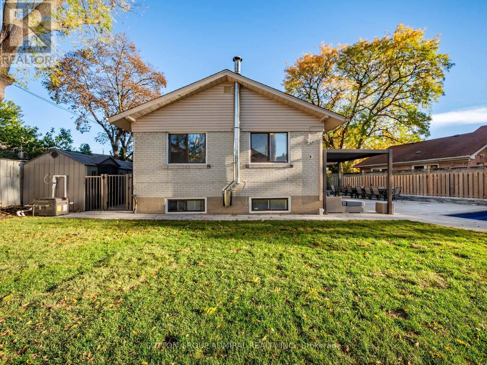 49 KENNEBEC CRESCENT