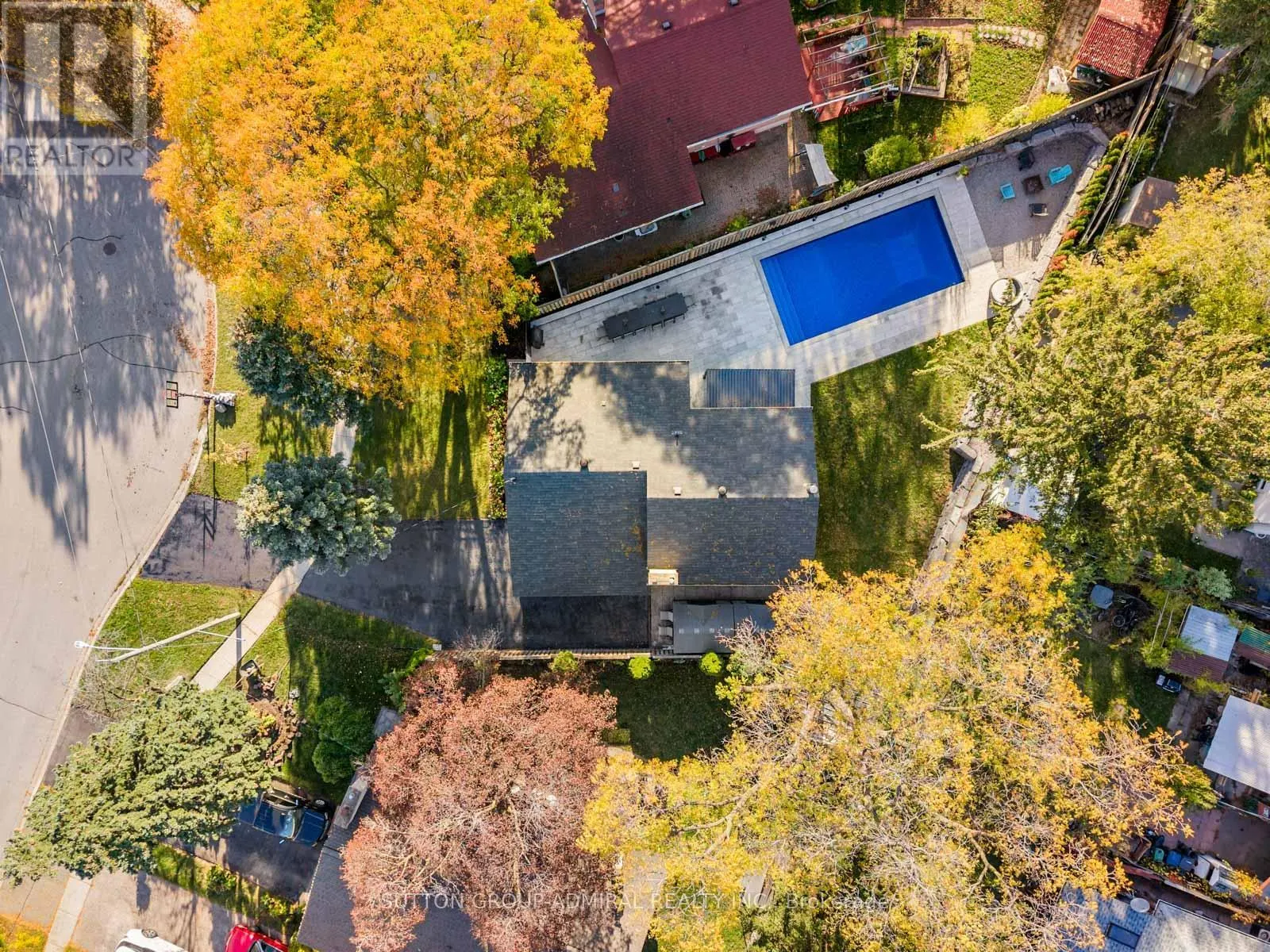 49 KENNEBEC CRESCENT