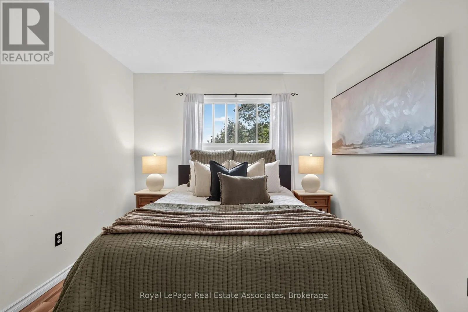 6 ELLERSLIE ROAD