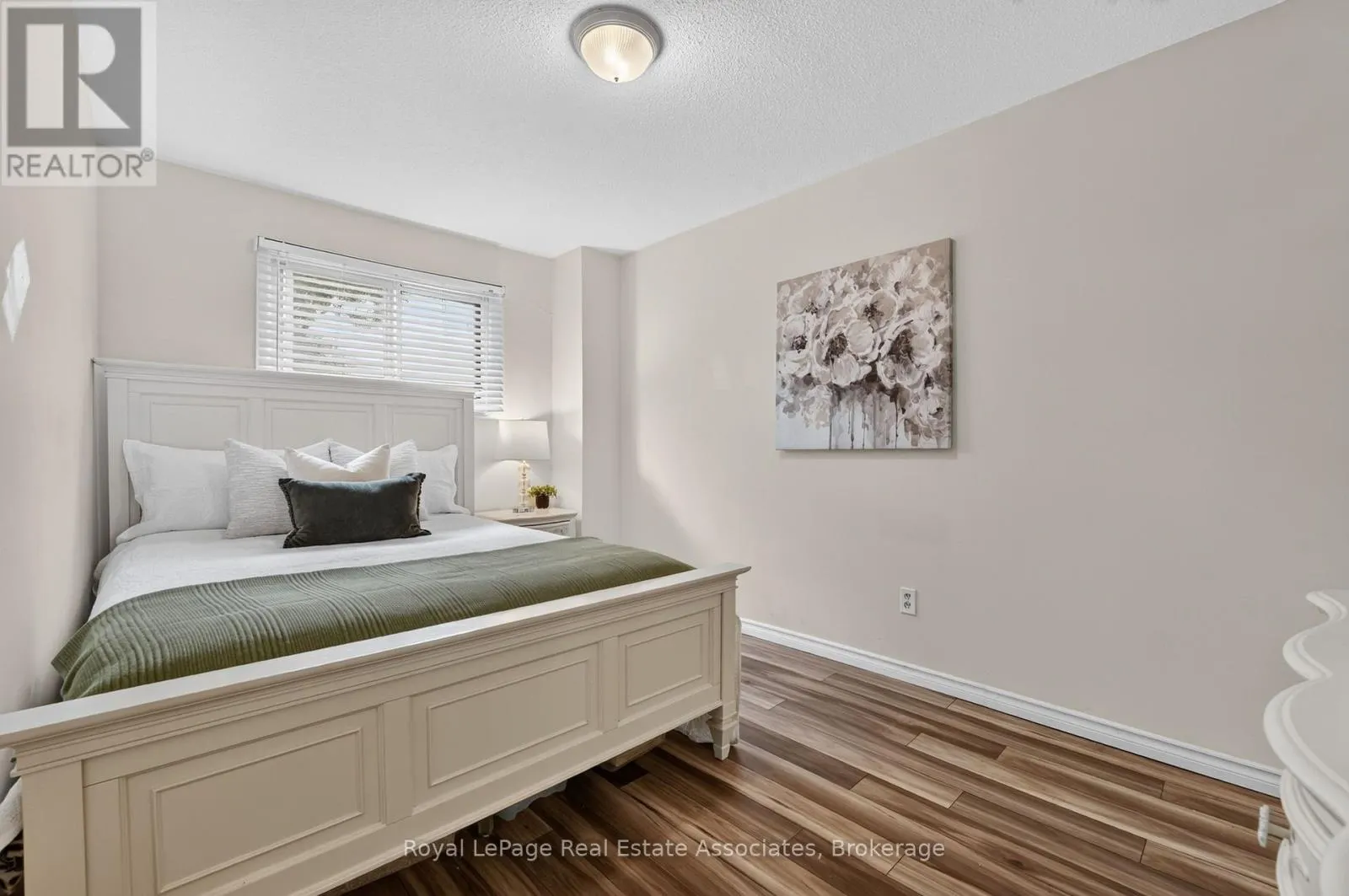 6 ELLERSLIE ROAD