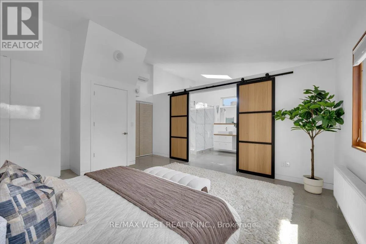 38 SMITHFIELD DRIVE