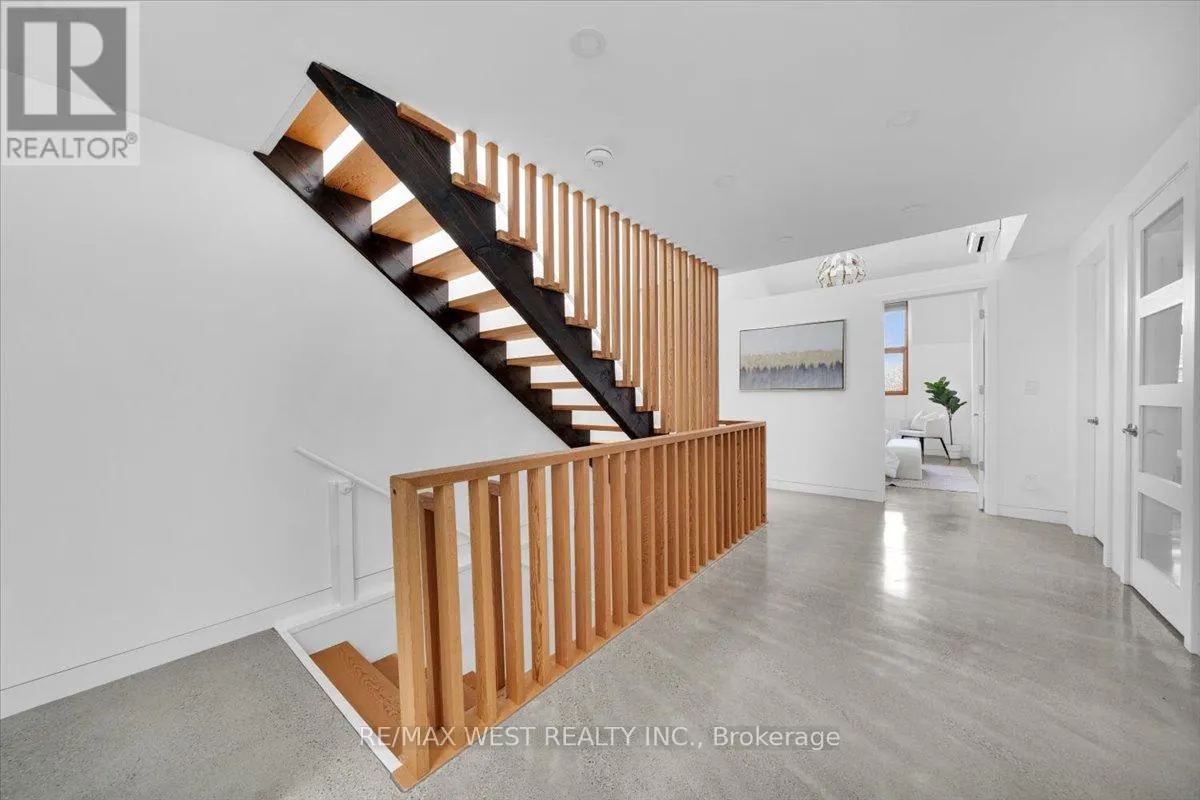 38 SMITHFIELD DRIVE
