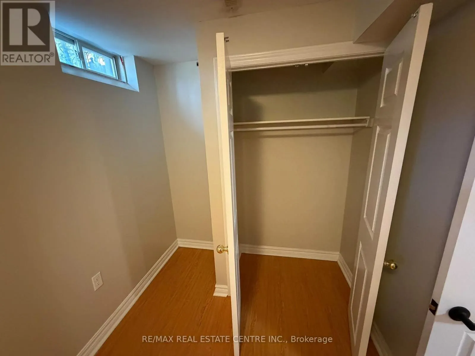 BASEMENT - 7448 VILLAGE WALK