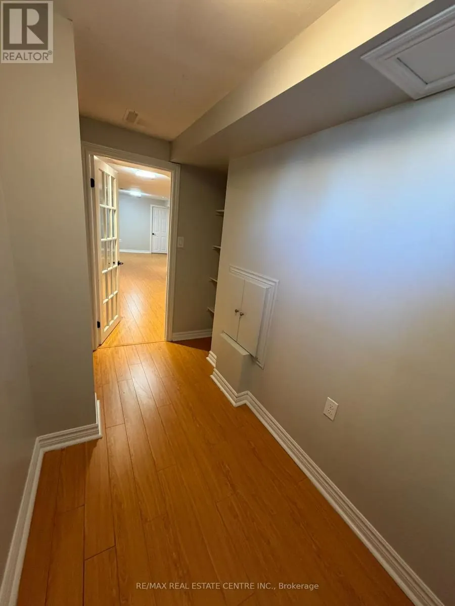 BASEMENT - 7448 VILLAGE WALK