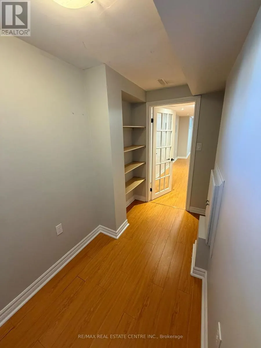 BASEMENT - 7448 VILLAGE WALK