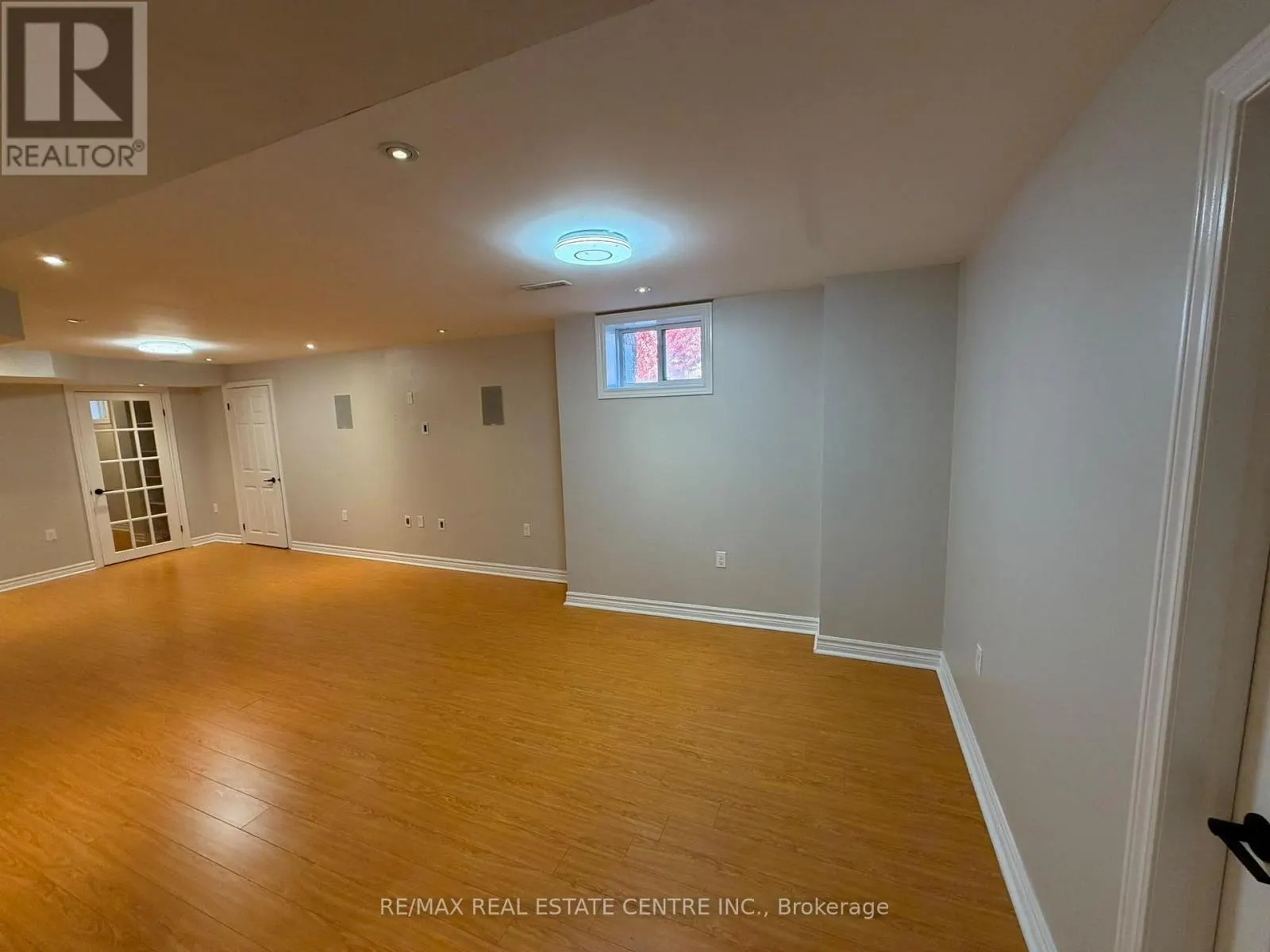 BASEMENT - 7448 VILLAGE WALK