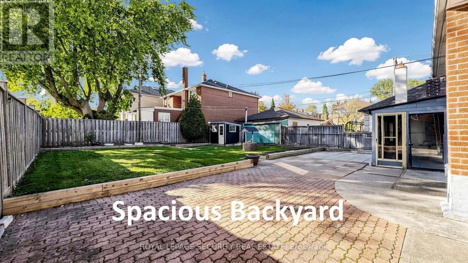 204 LOCKSLEY AVENUE