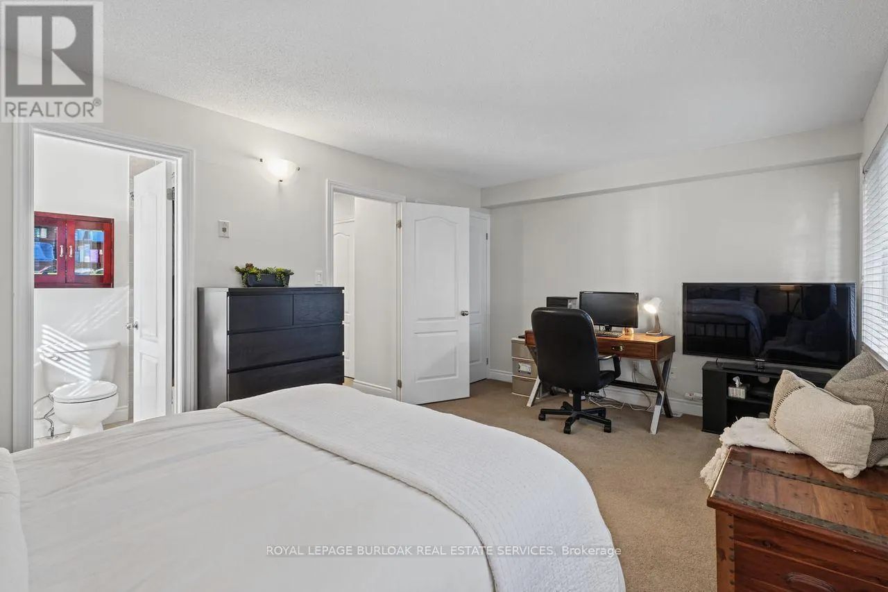 2090 BATES COMMON