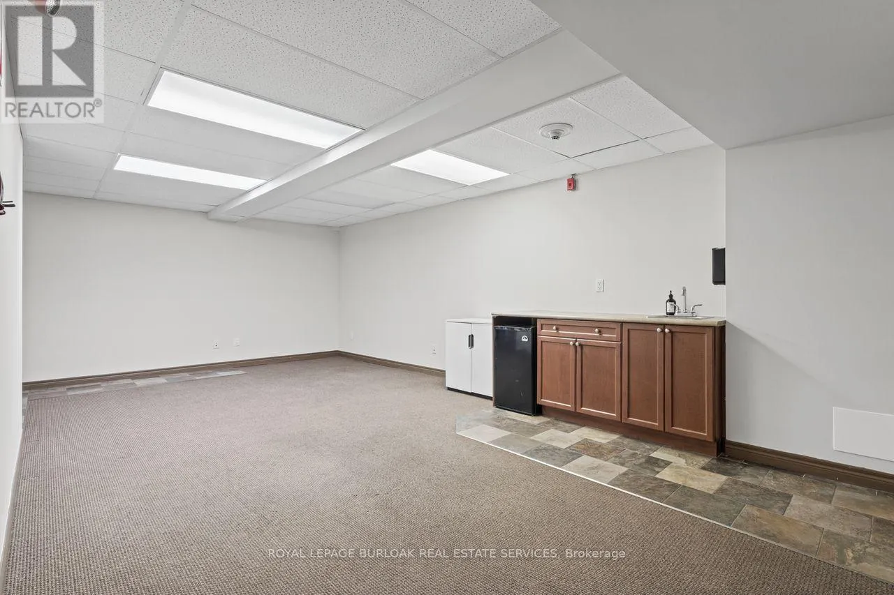2090 BATES COMMON