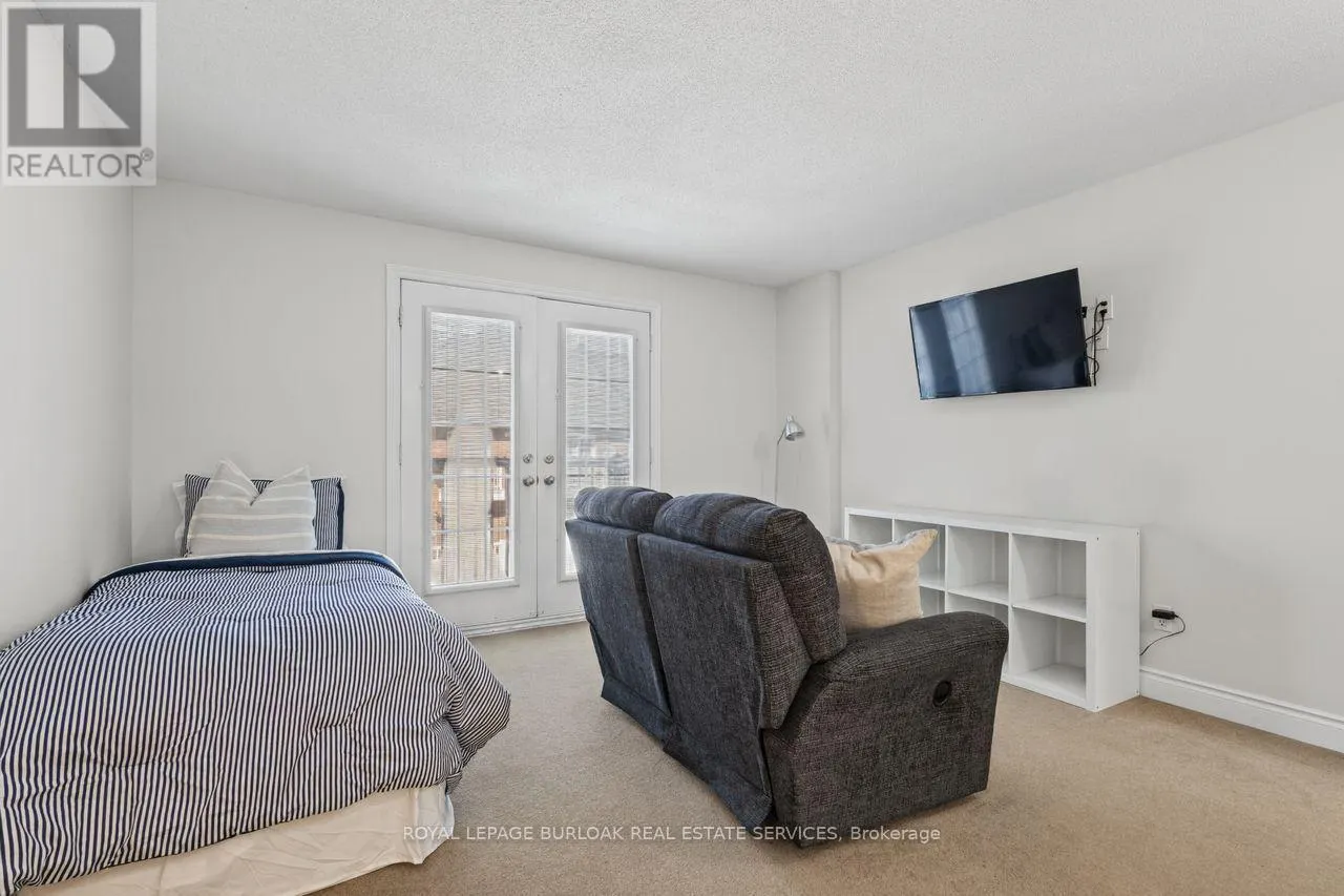 2090 BATES COMMON