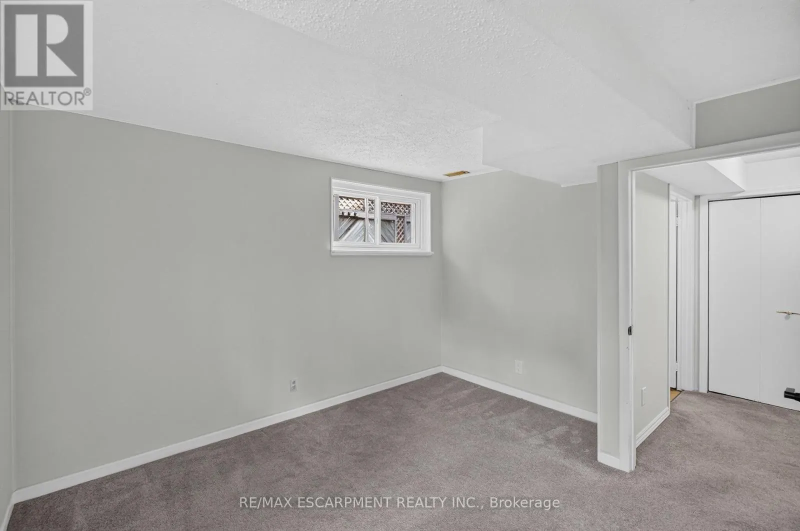 3401 ROCKWOOD DRIVE