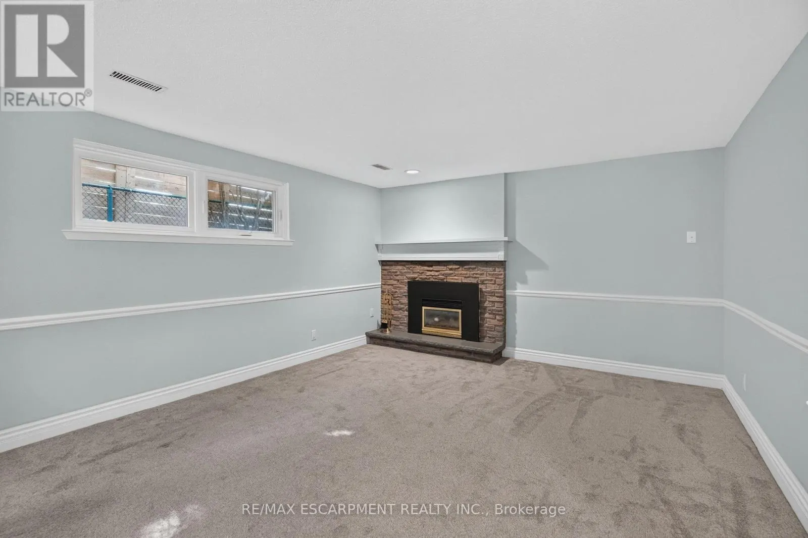 3401 ROCKWOOD DRIVE