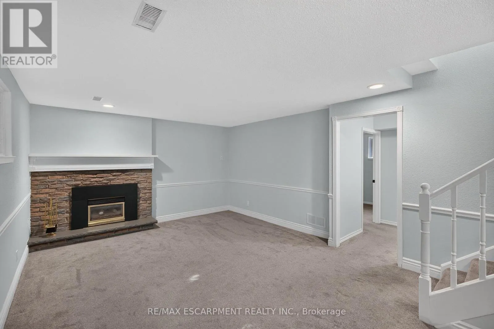 3401 ROCKWOOD DRIVE