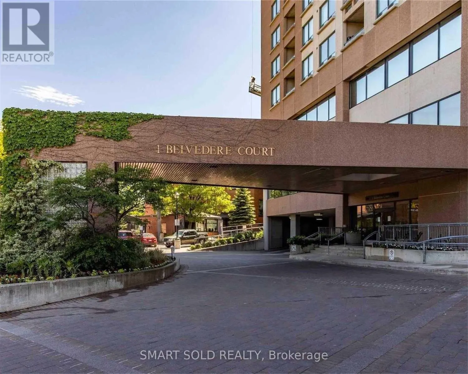 1404 - 1 BELVEDERE COURT
