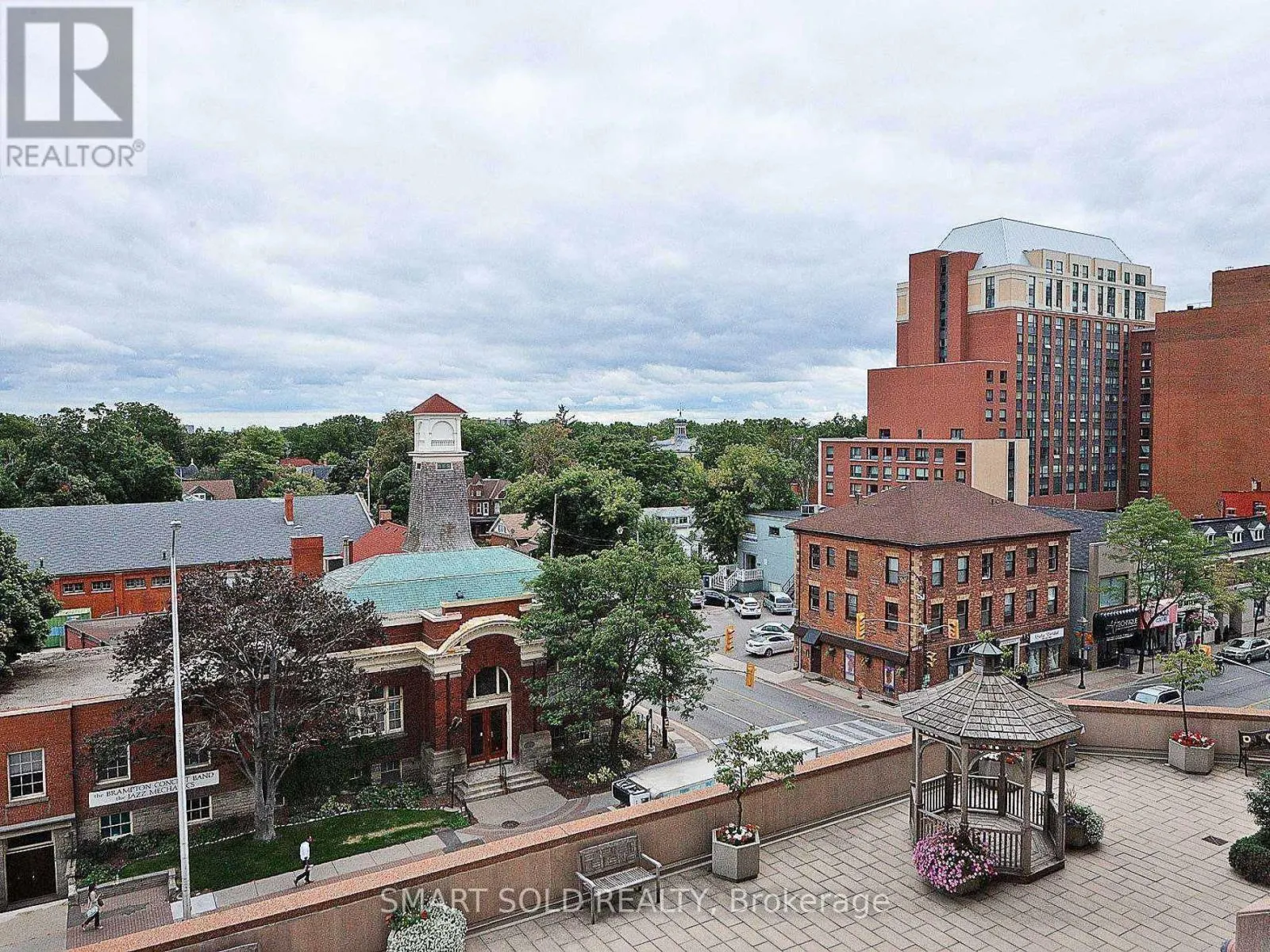 1404 - 1 BELVEDERE COURT