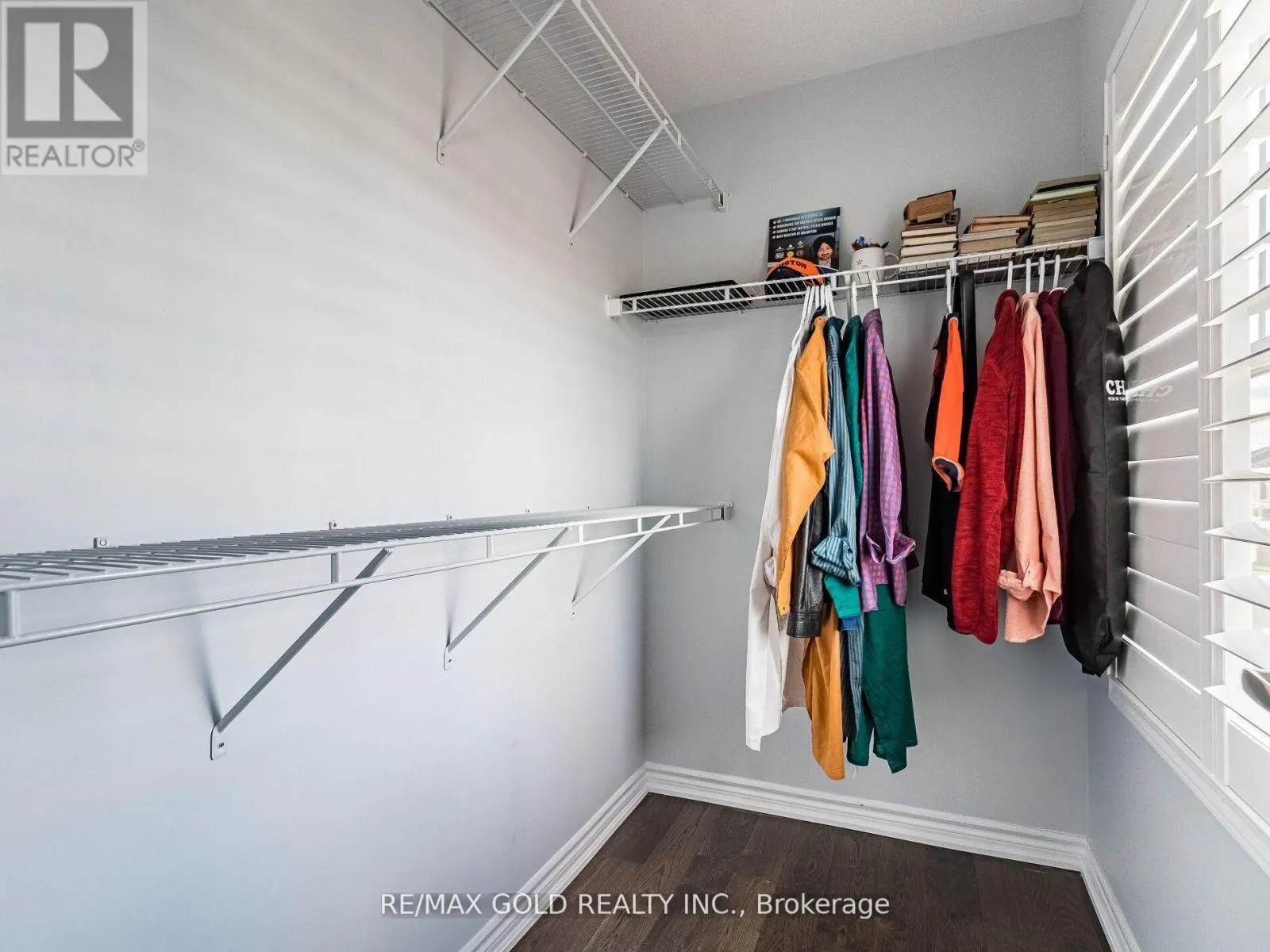 98 BANNISTER CRESCENT