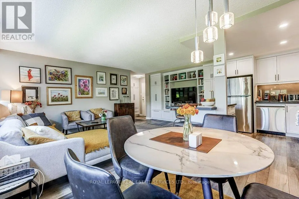 402 - 3590 KANEFF CRESCENT