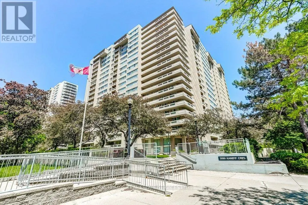 402 - 3590 KANEFF CRESCENT