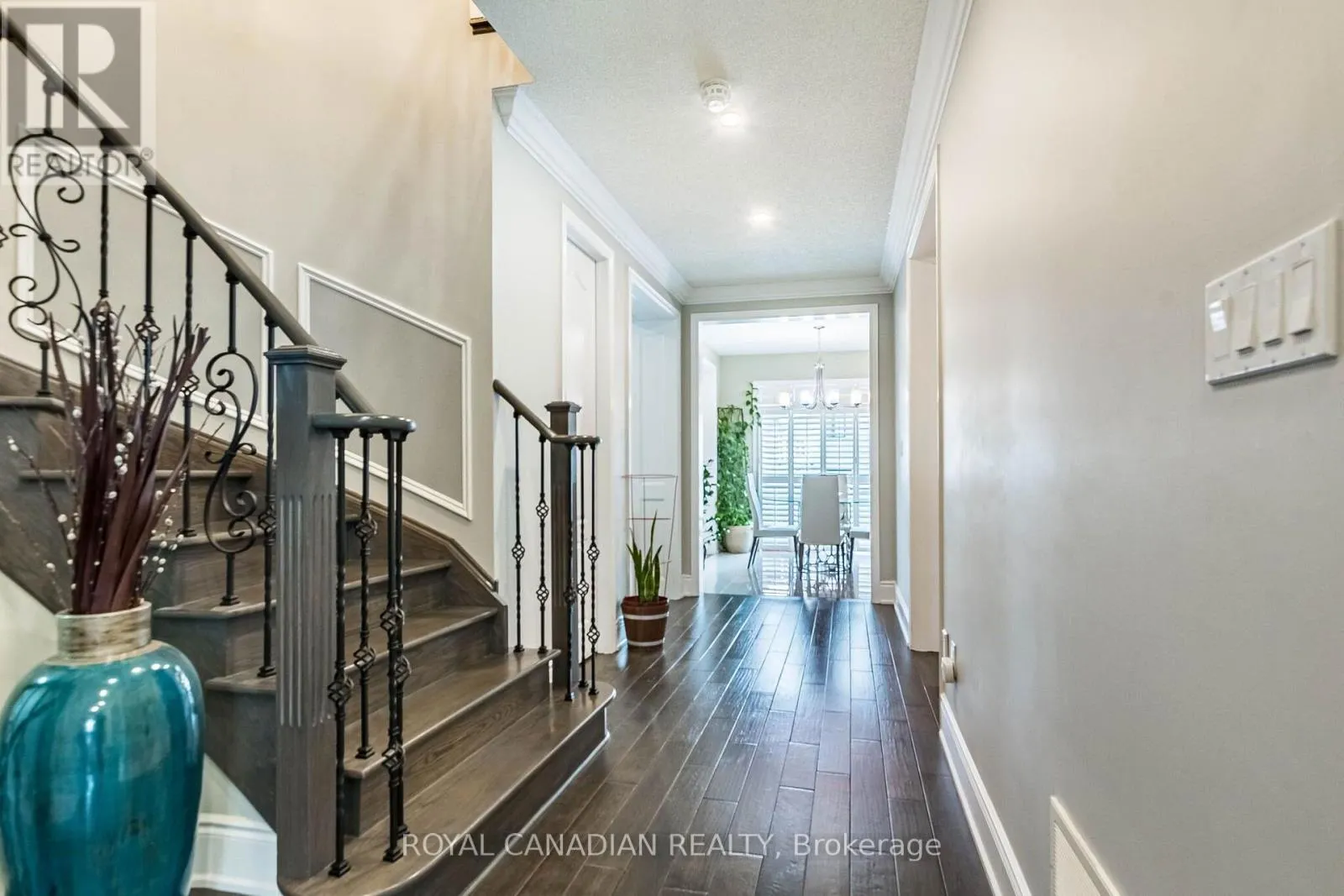 13 ISLAND GROVE
