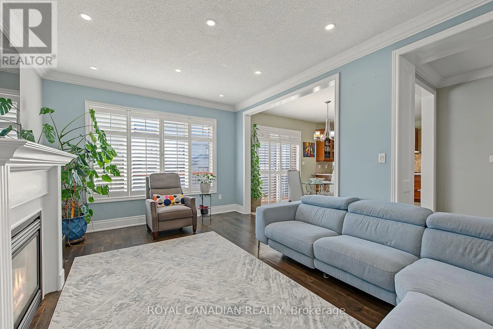 13 ISLAND GROVE