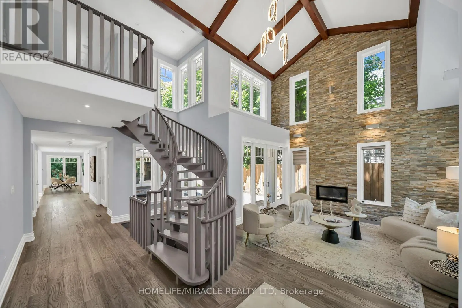 271 OAKHILL ROAD