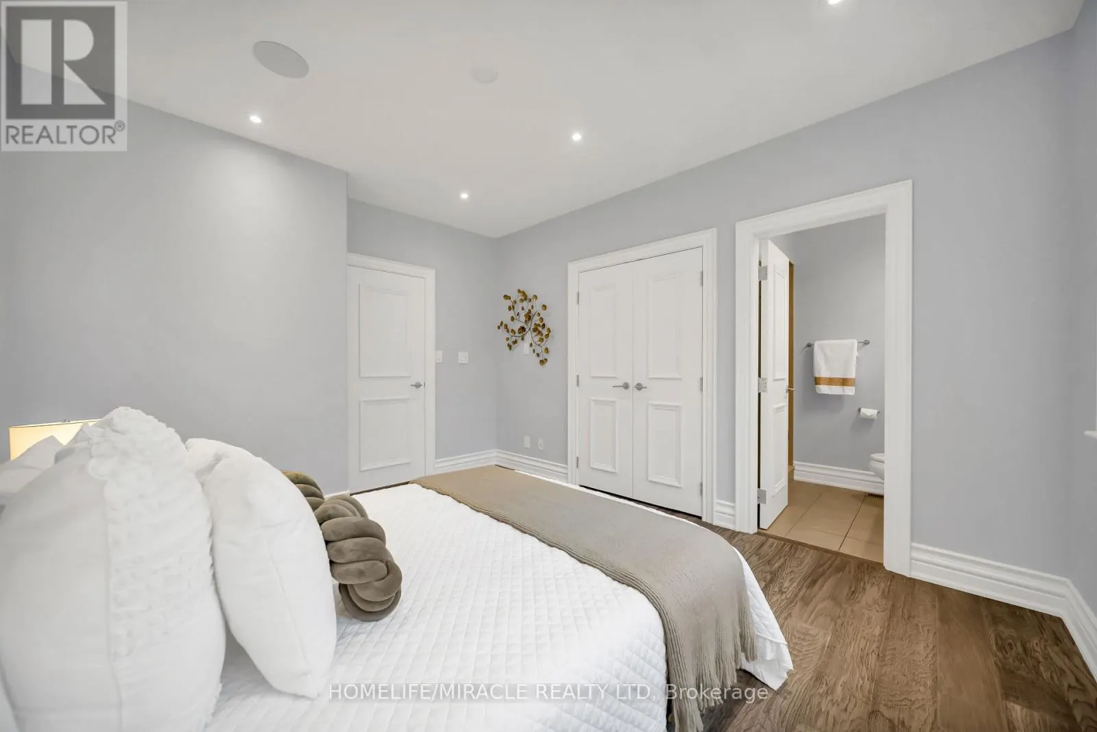 271 OAKHILL ROAD