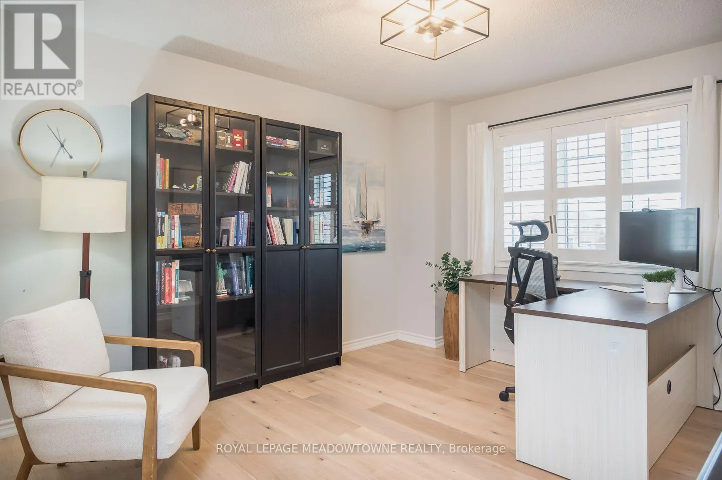868 PAUPST PLACE
