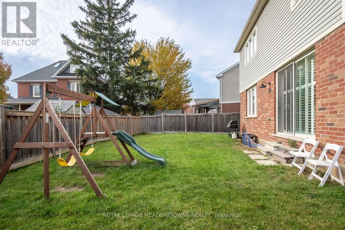 868 PAUPST PLACE
