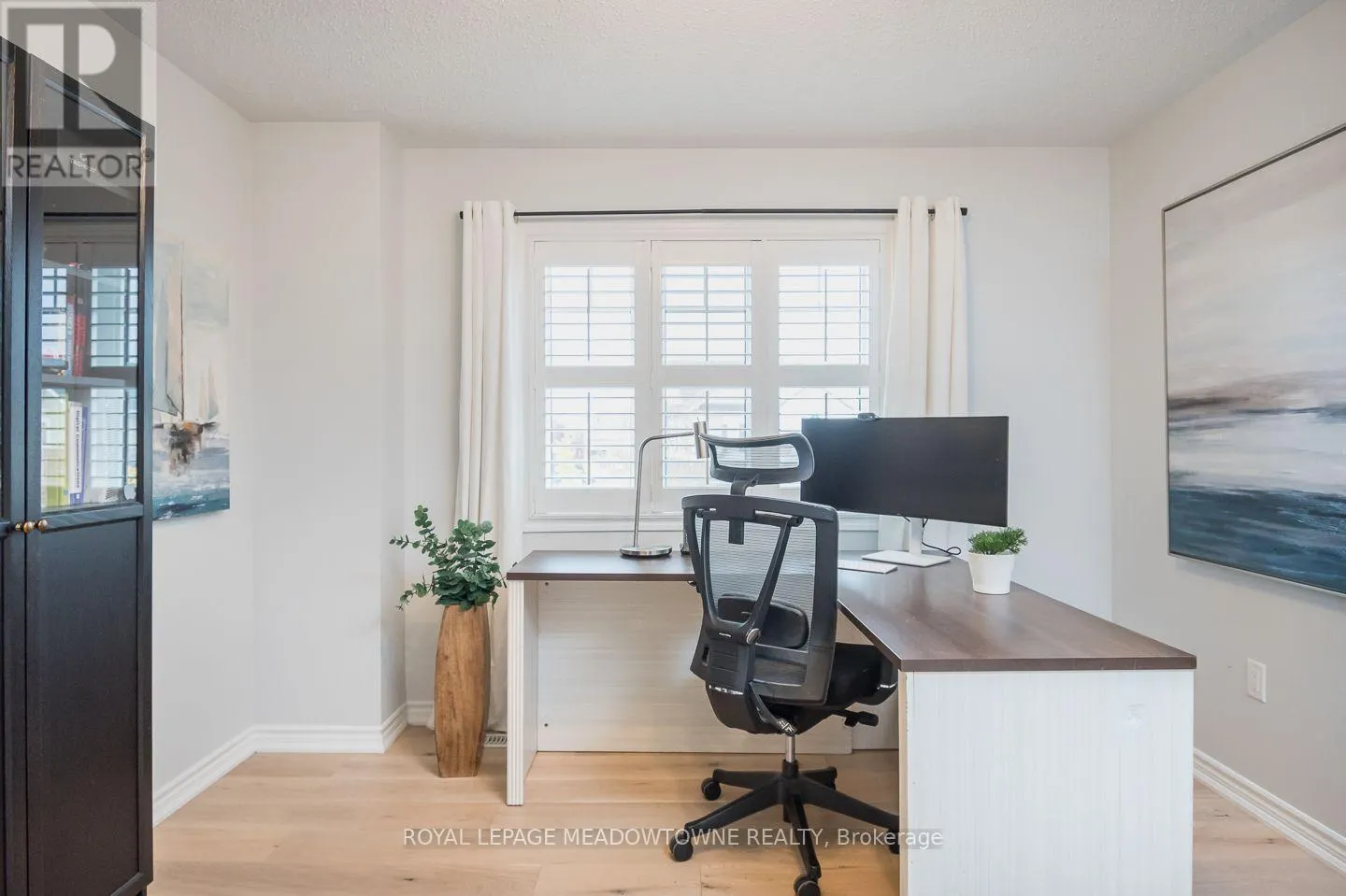 868 PAUPST PLACE
