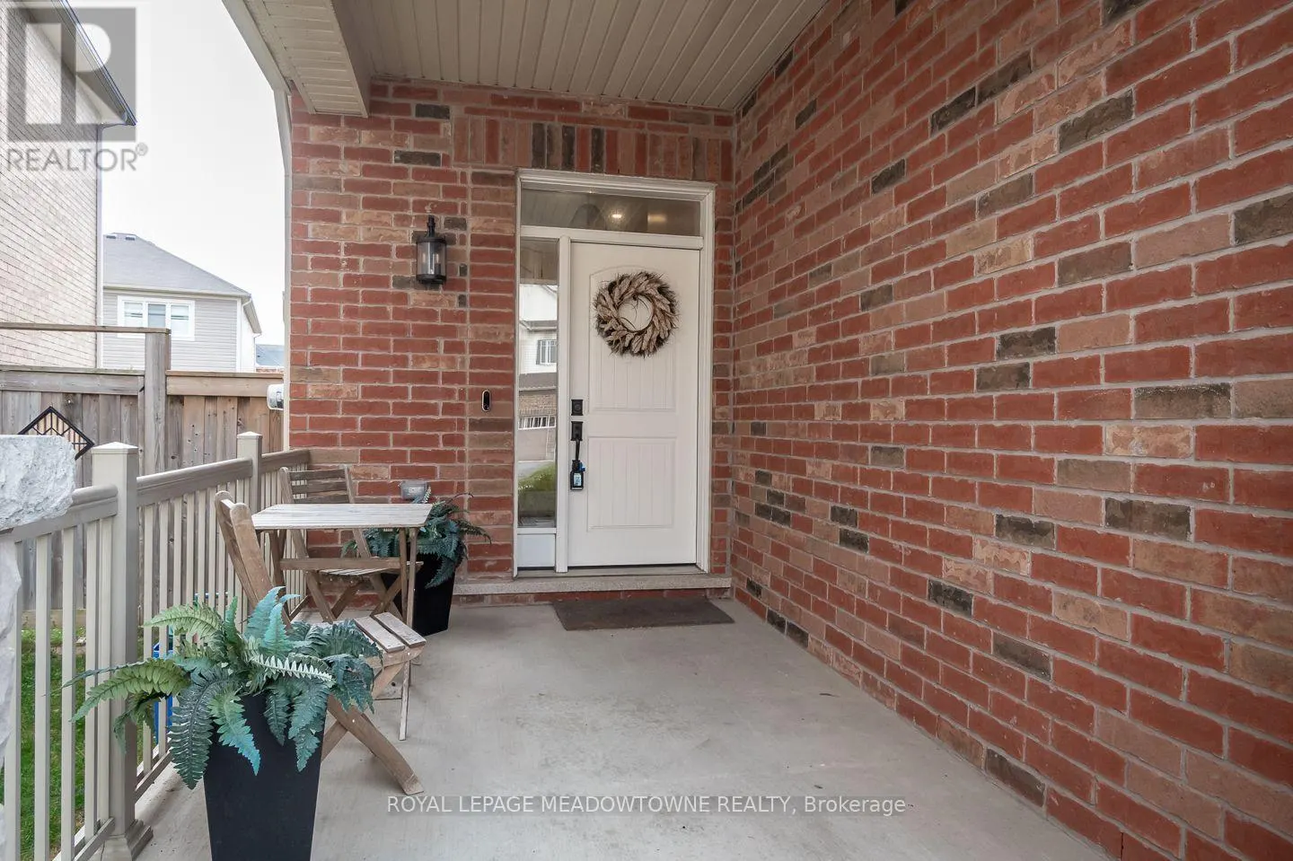 868 PAUPST PLACE