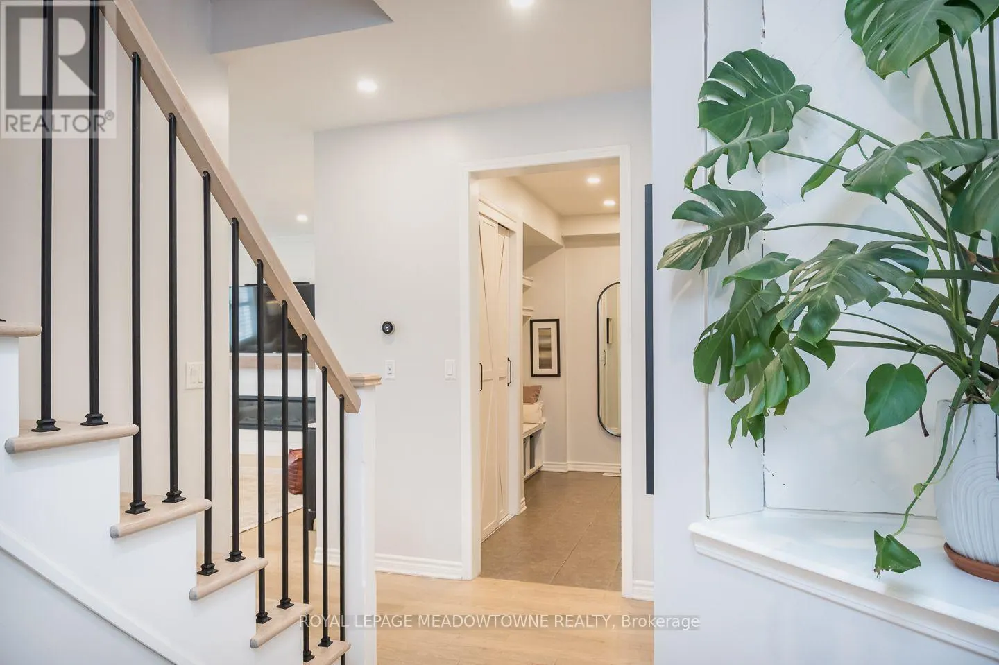 868 PAUPST PLACE