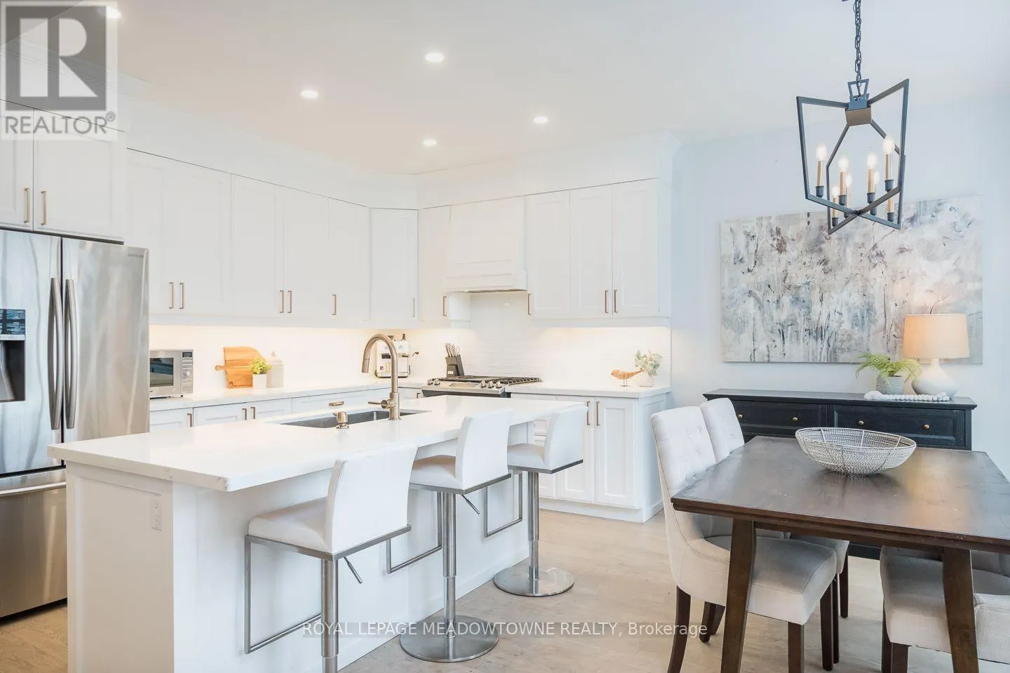 868 PAUPST PLACE