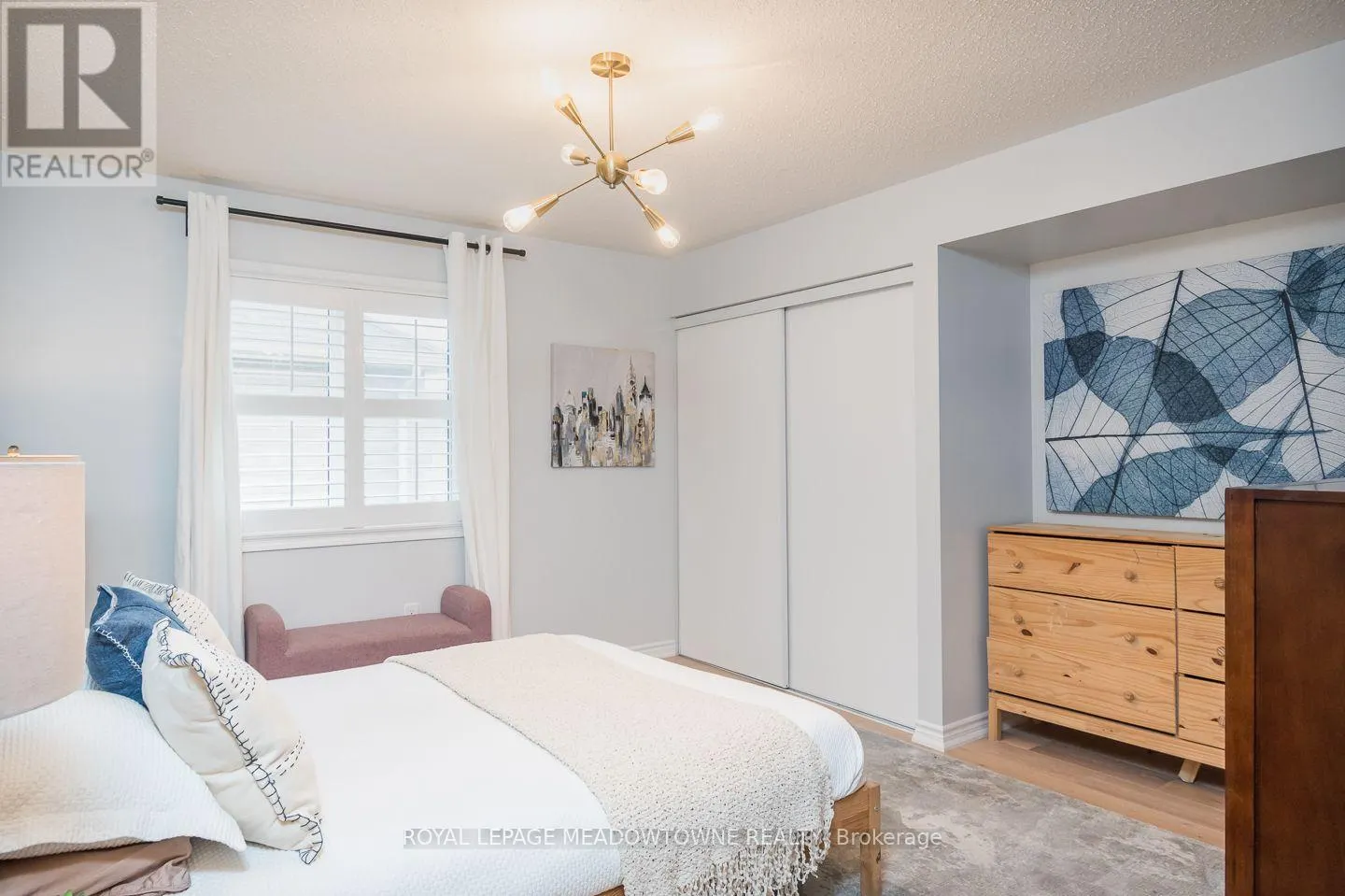 868 PAUPST PLACE