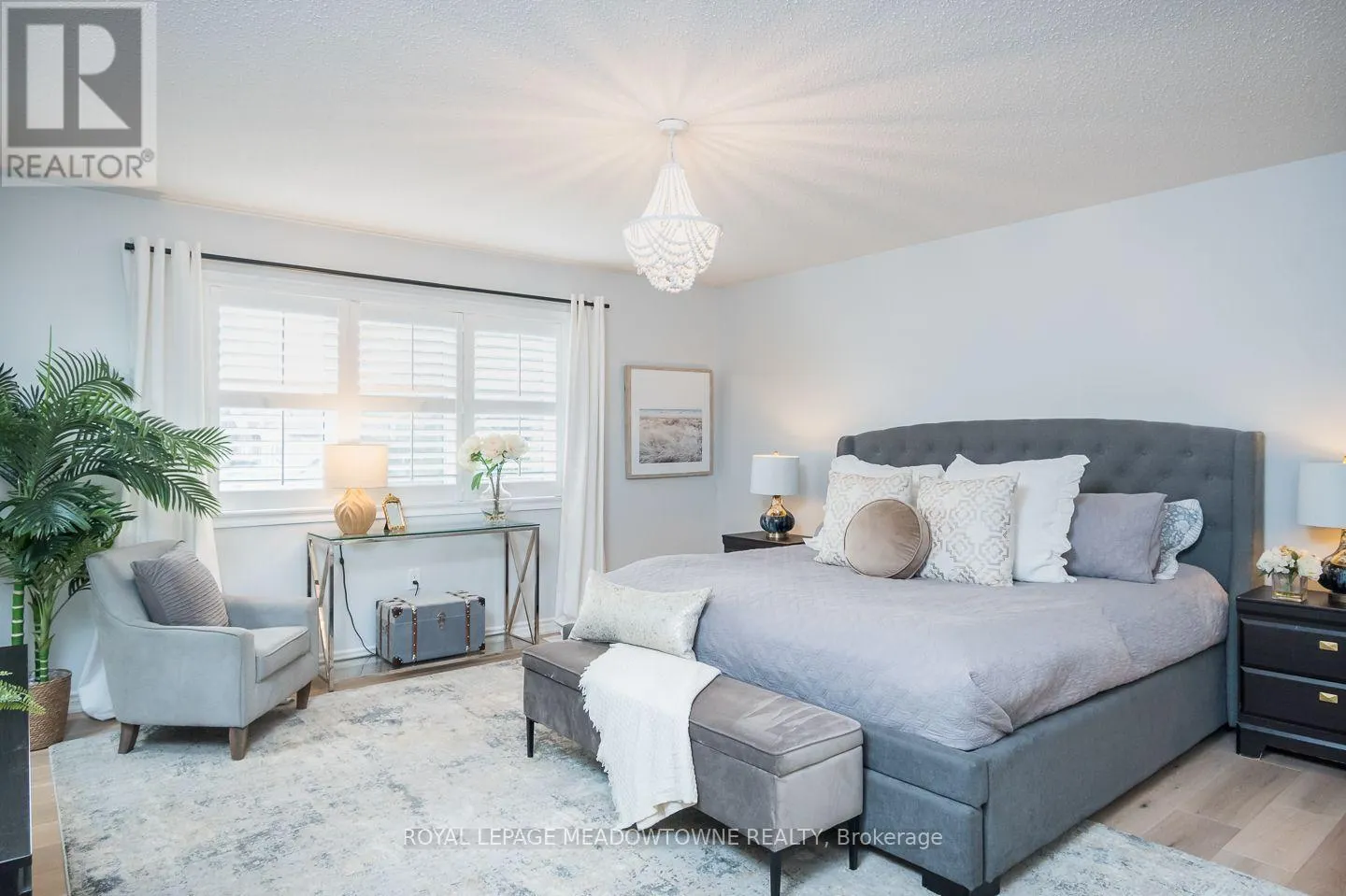 868 PAUPST PLACE