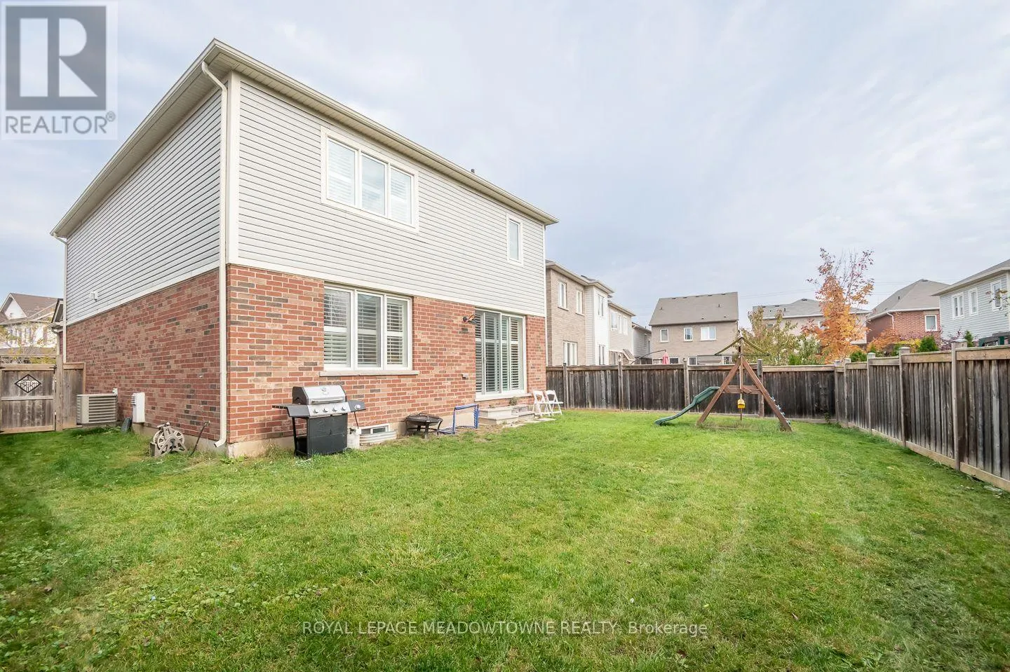 868 PAUPST PLACE