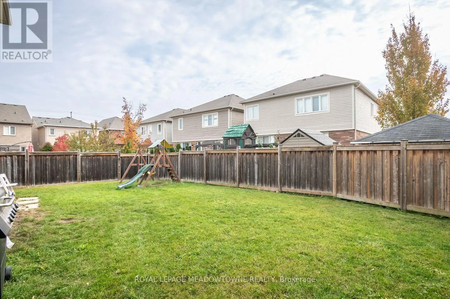 868 PAUPST PLACE