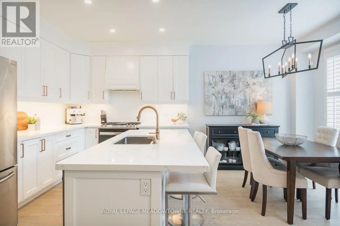 868 PAUPST PLACE