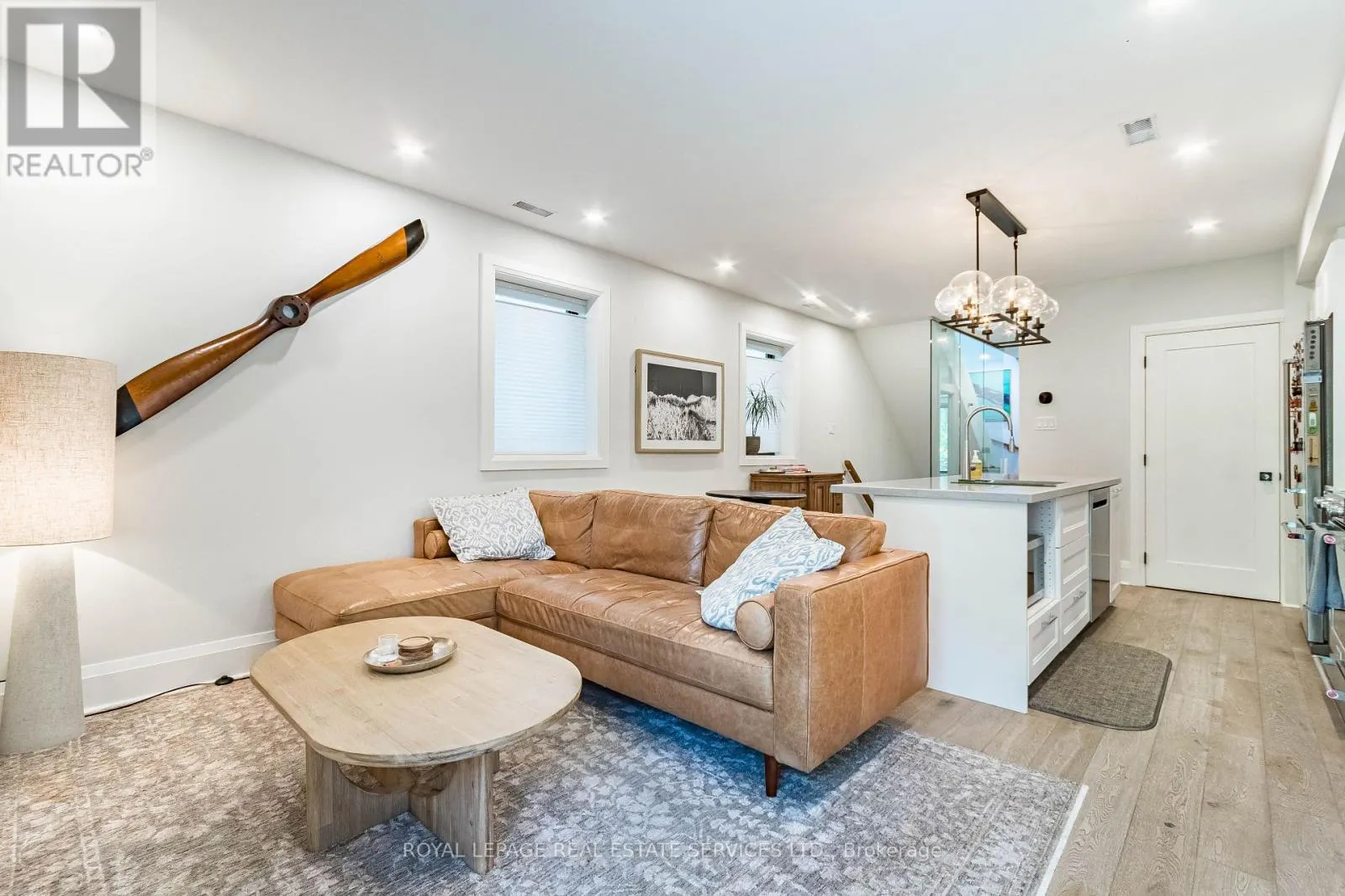 238 GARDEN AVENUE