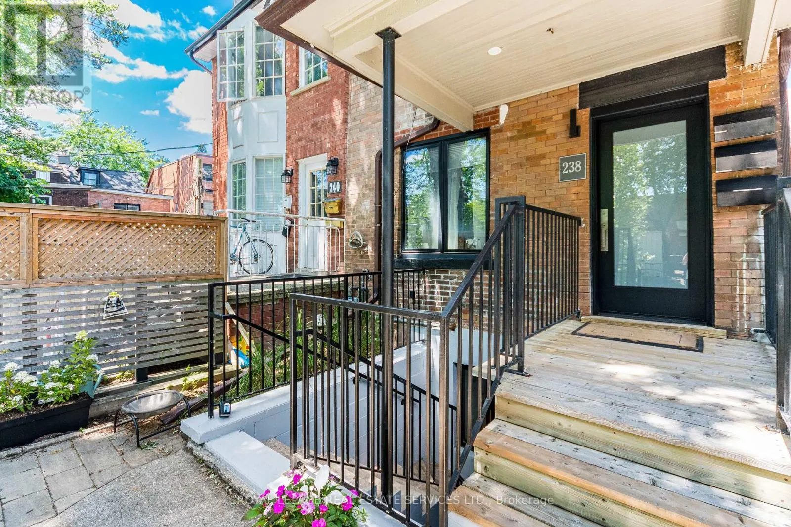 238 GARDEN AVENUE