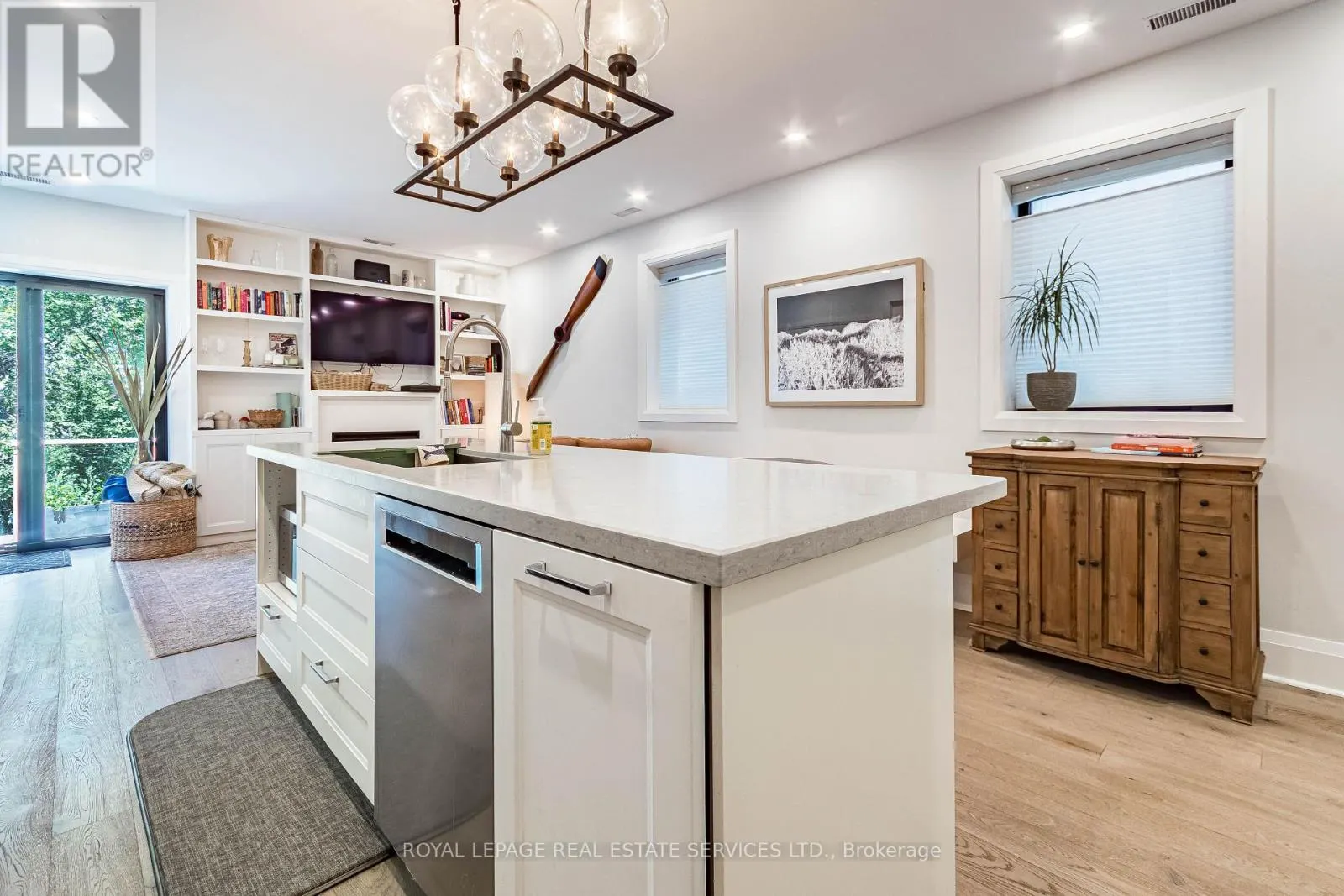 238 GARDEN AVENUE
