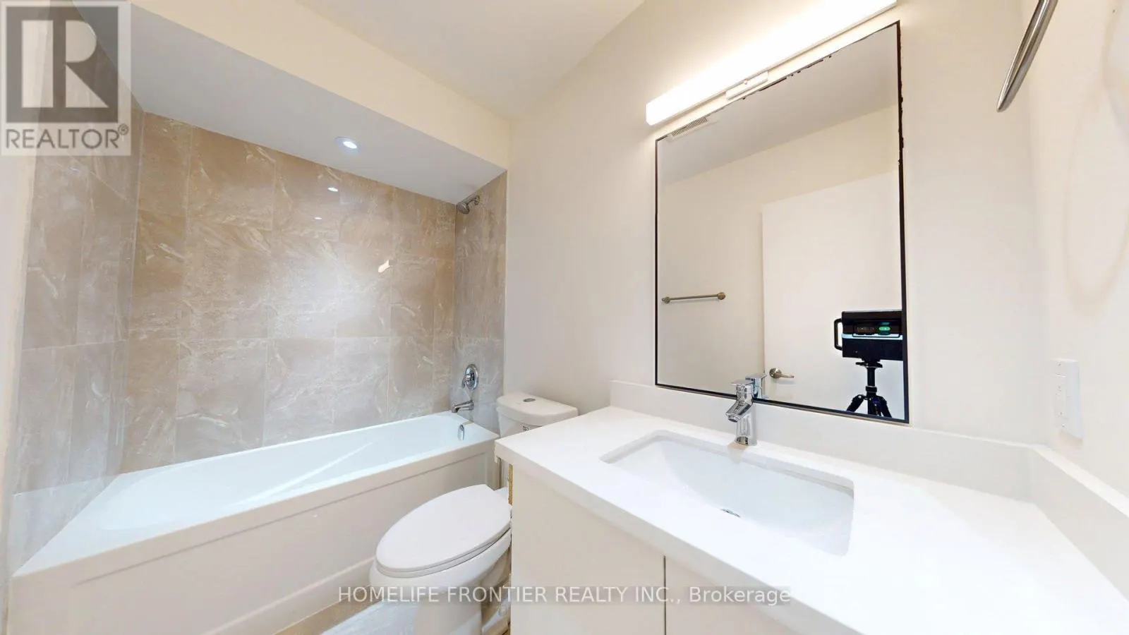 2 (MAIN) - 878 GLENCAIRN AVENUE