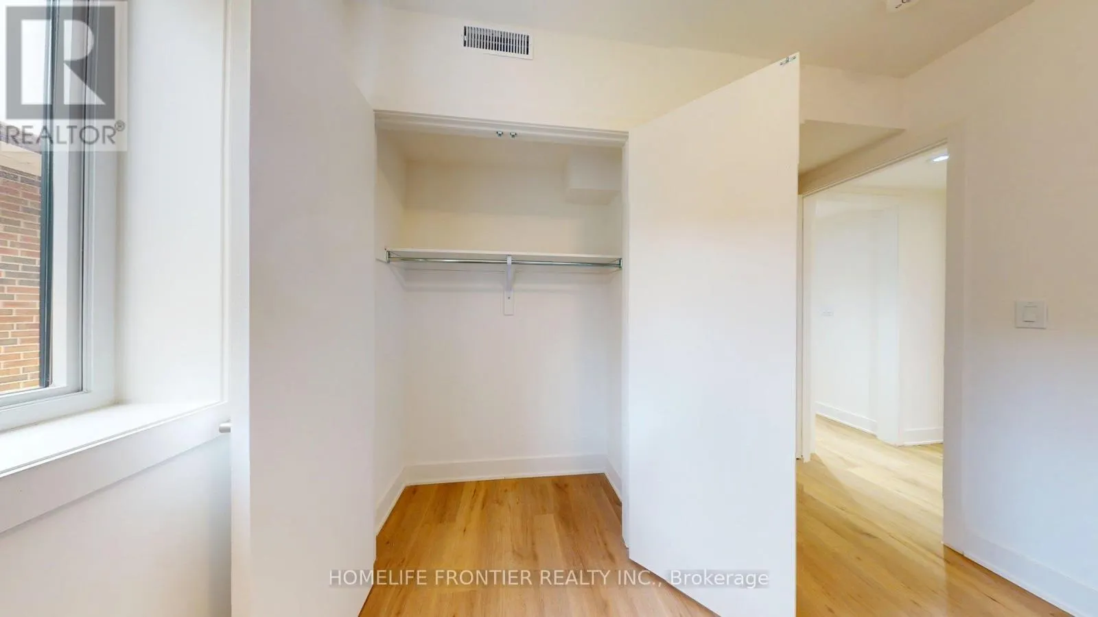 2 (MAIN) - 878 GLENCAIRN AVENUE