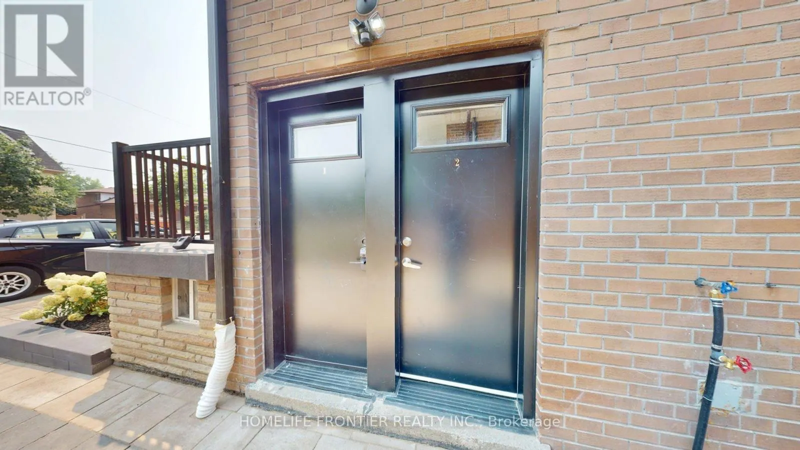 2 (MAIN) - 878 GLENCAIRN AVENUE