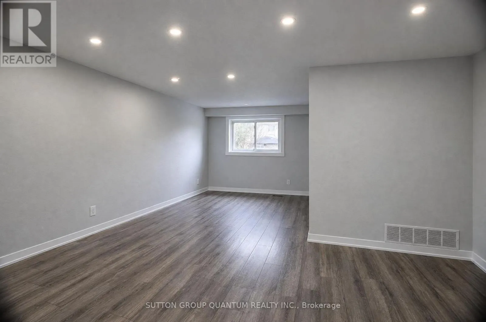 1237 SYCAMORE DRIVE