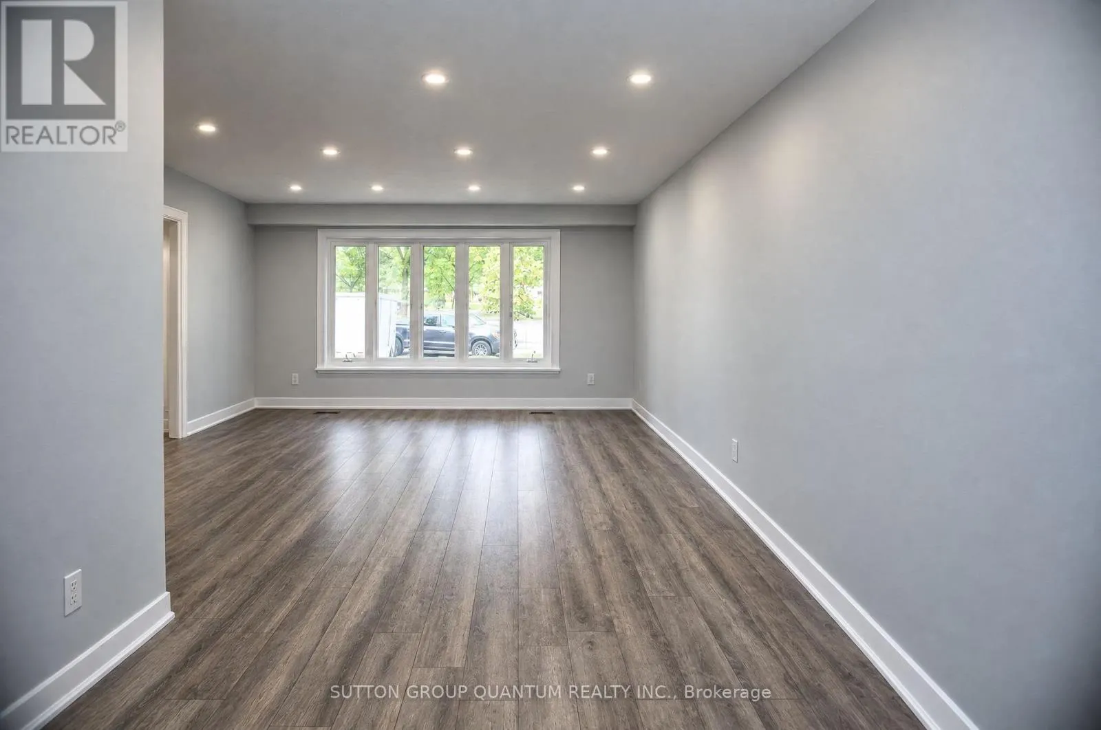 1237 SYCAMORE DRIVE