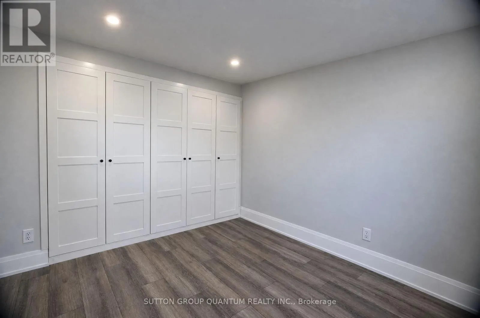 1237 SYCAMORE DRIVE