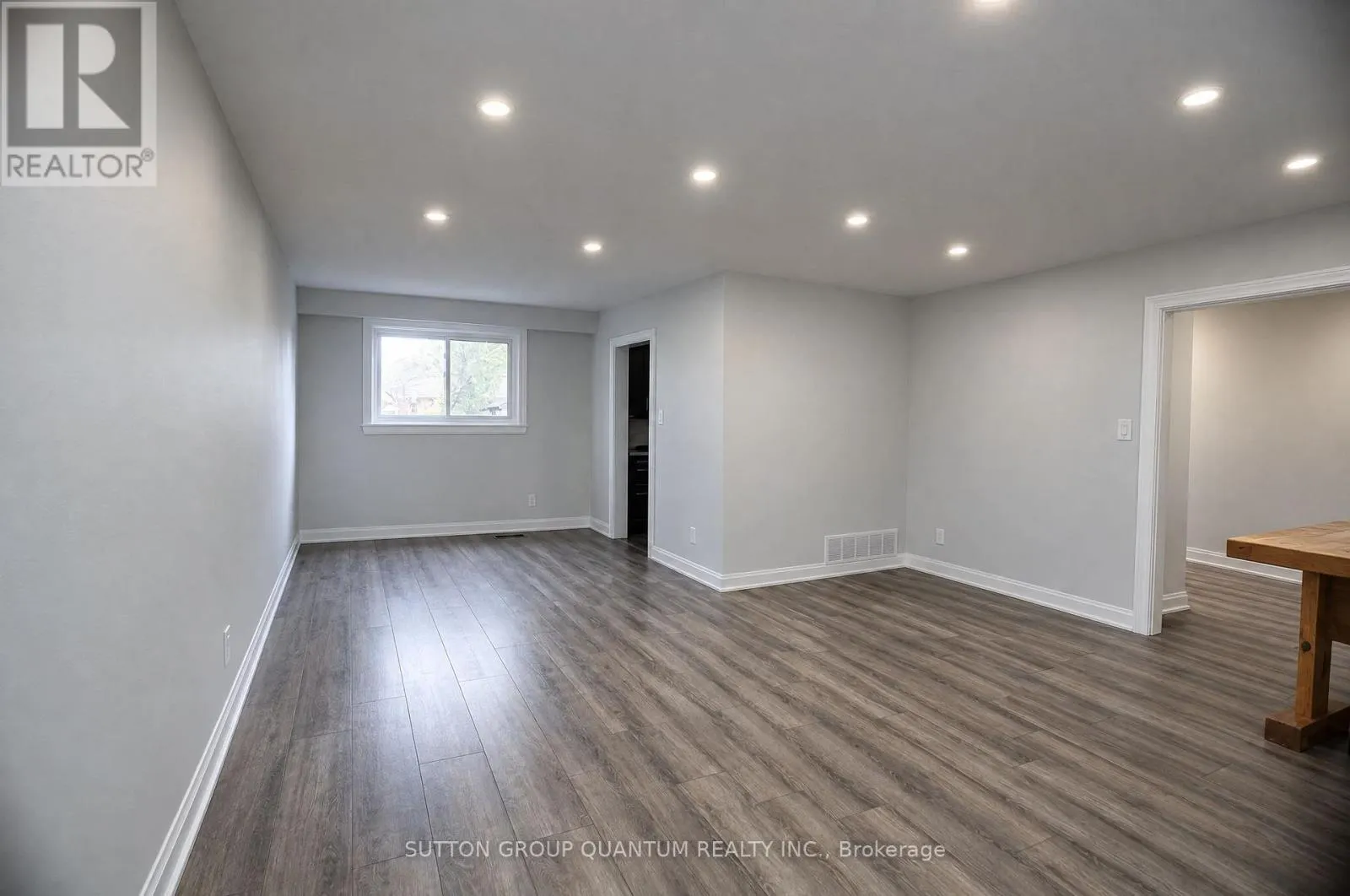 1237 SYCAMORE DRIVE