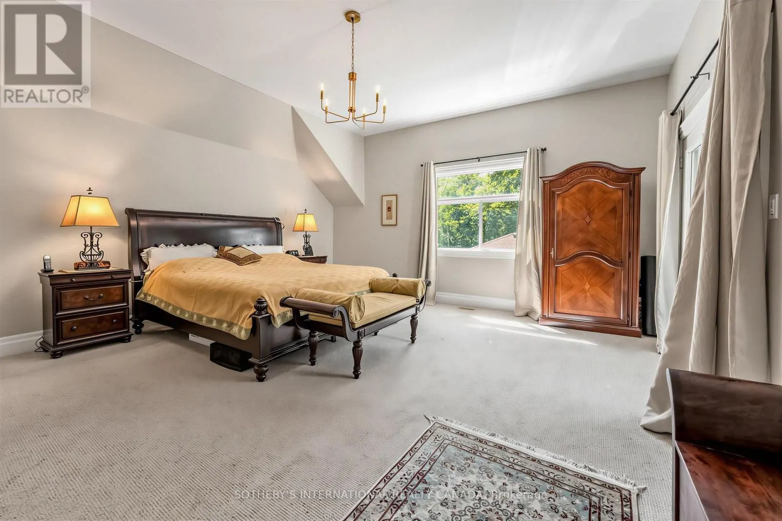 407 CAIRNCROFT ROAD