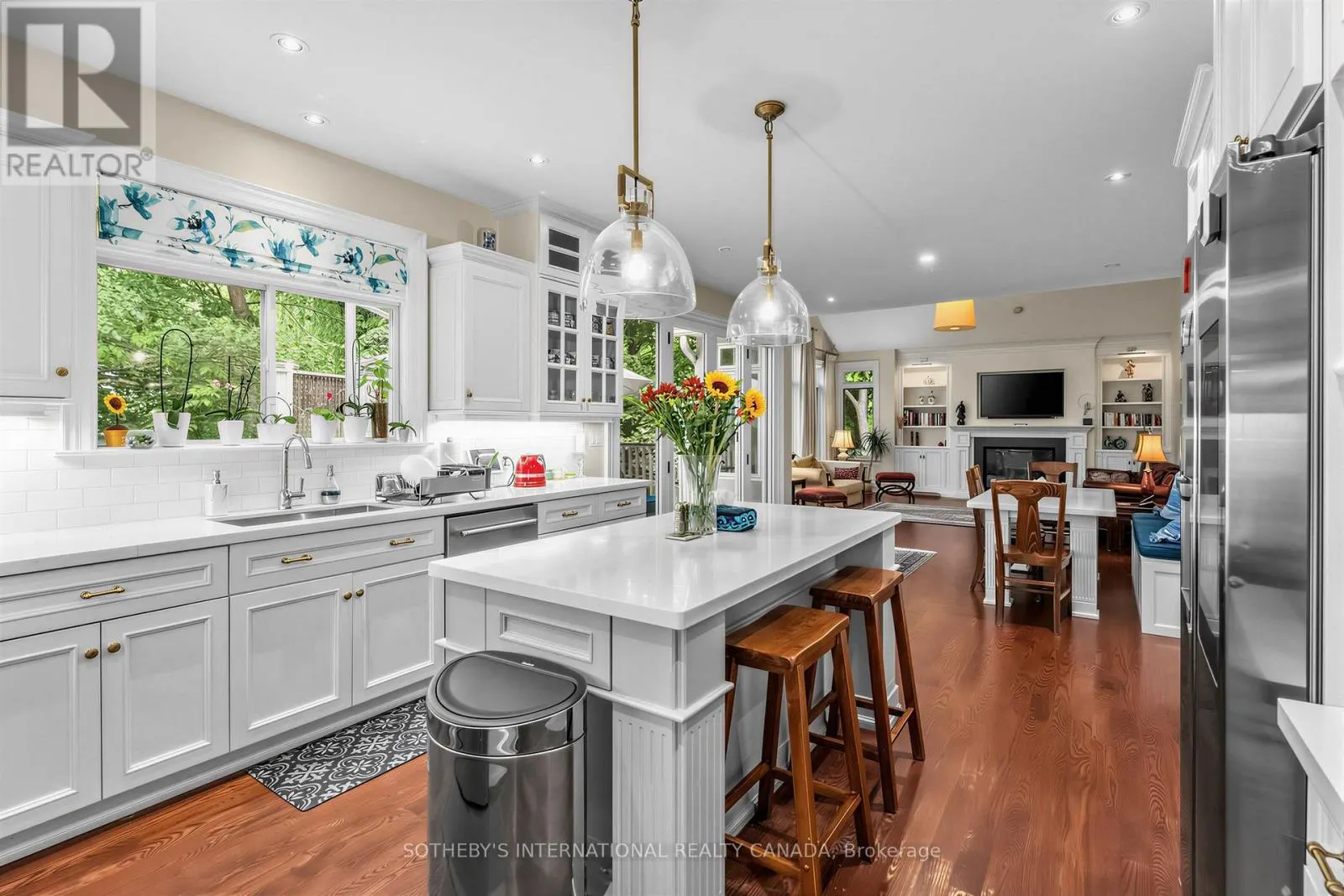 407 CAIRNCROFT ROAD